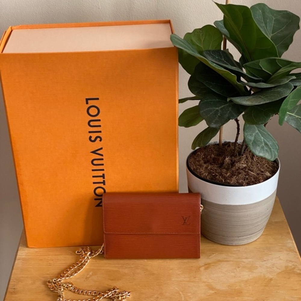 Louis Vuitton Vintage Epi Wallet